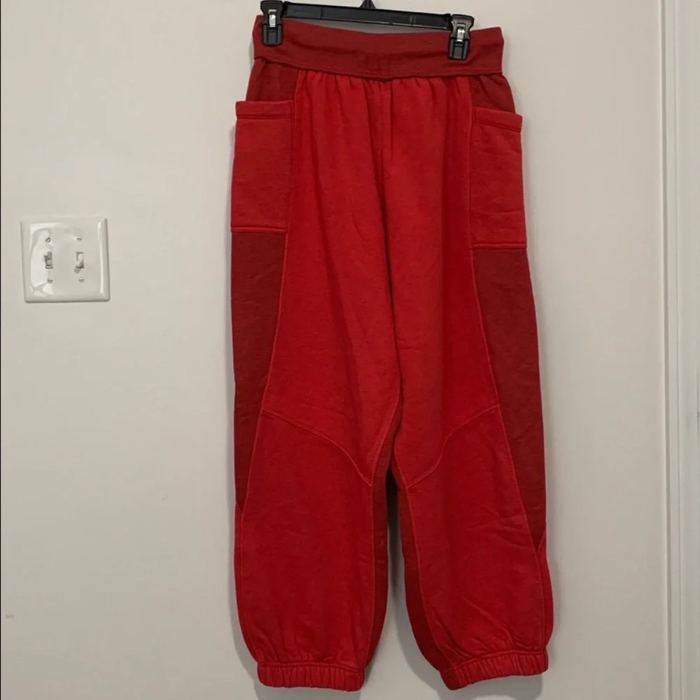 FP Movement Making it Joggers NWT Victory Red - Picture 3 of 4